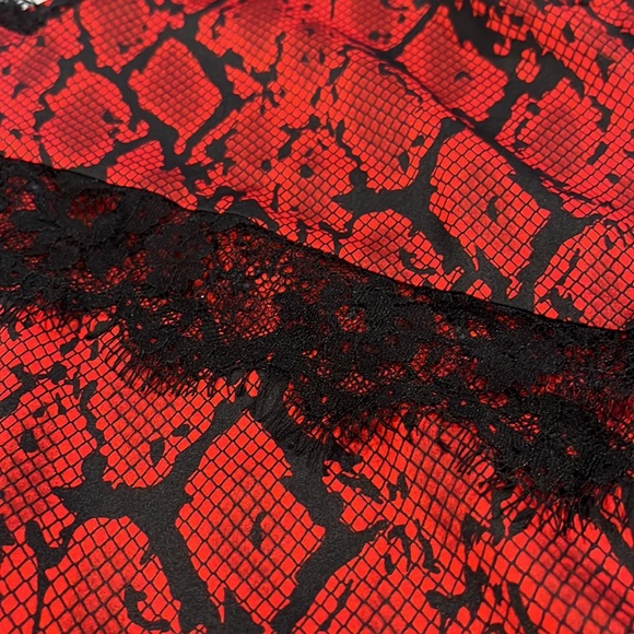 Tank top - Picture 2 of 3